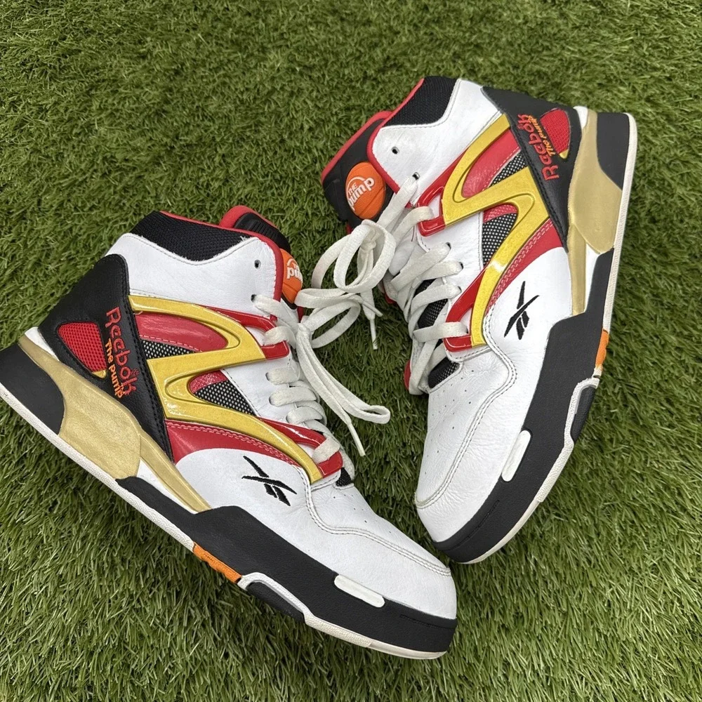 Reebok Pump Omni Zone II United By Basketball  Size 10 Men's The Pump Shoes Gold